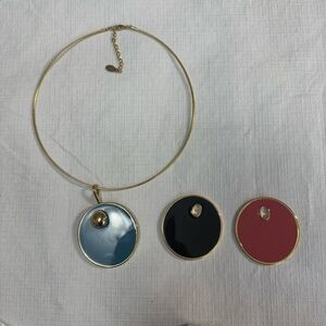 Joan Rivers interchangeable pendant in multiple color gold color